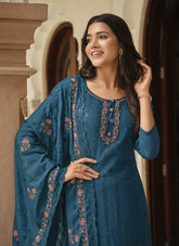 Angelic Looking Salwar Suit in Morpich